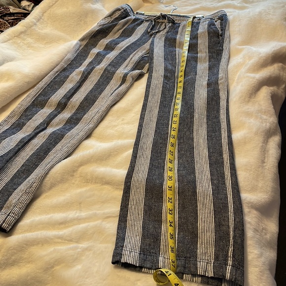 Old Navy drawstring pants sz med, grayish blue and white. - Picture 3 of 5
